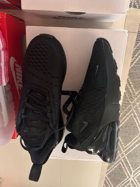 Nike Black Air Max 270 Casual Sneakers